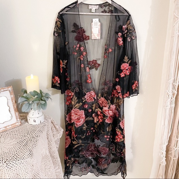 Band of Gypsies Sunset Sheer Embroidered Kimono In Black/ Rose - Picture 4 of 16